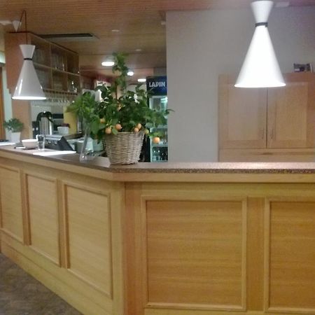 Juthbacka Hotell Uusikaarlepyy Exterior foto