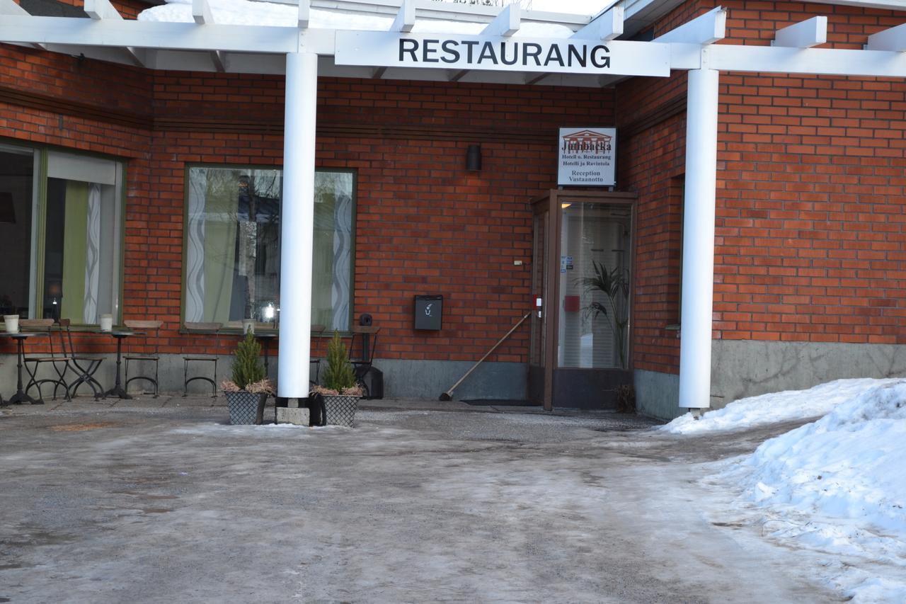 Juthbacka Hotell Uusikaarlepyy Exterior foto